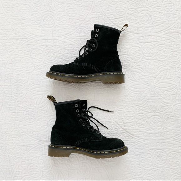 Dr. Martens Soft Buck‎ Suede Leather Boots, Black - Picture 3 of 8